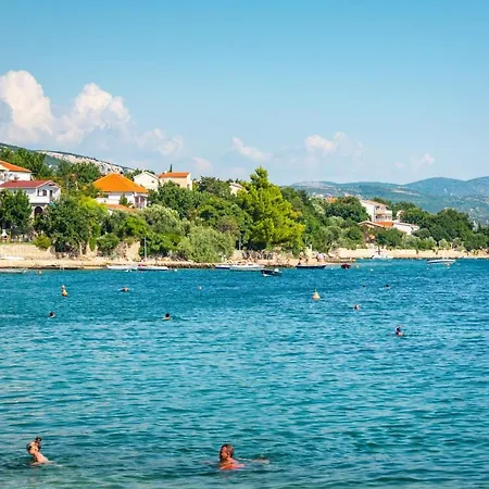 Βίλα M Maslenica